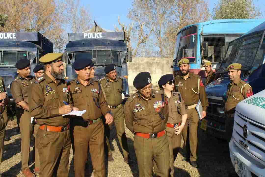 اے ڈی جی پی آرمڈ نے آرمڈ کمپلیکس امب گھروٹہ جموں کا کیا دورہ