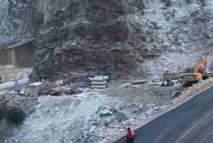 مرکز جموں کشمیر میں 47 ہائی وے پروجیکٹس، لداخ میں 6 پروجیکٹس کریگی تعمیر